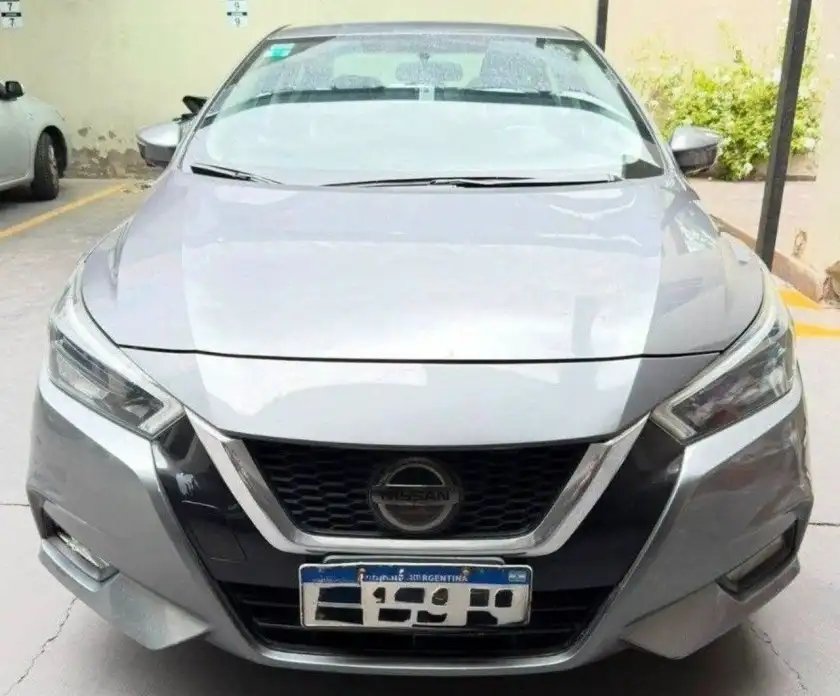 Nissan Versa 2021 - foto 1