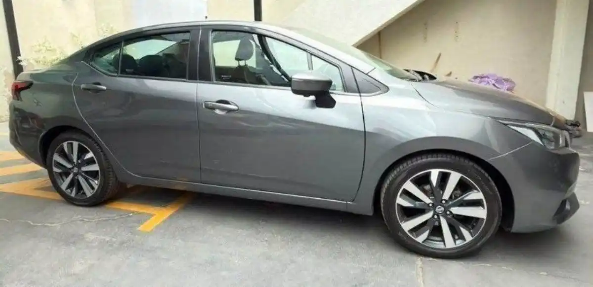 Nissan Versa  2021 - foto 2