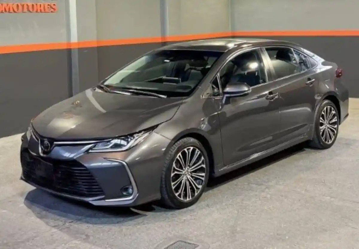 Toyota Corolla  2022 - foto 1