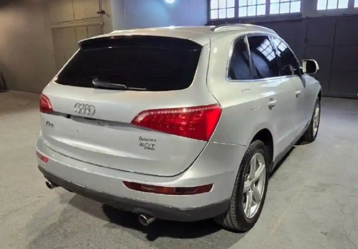 Audi Q5  2011 - foto 5