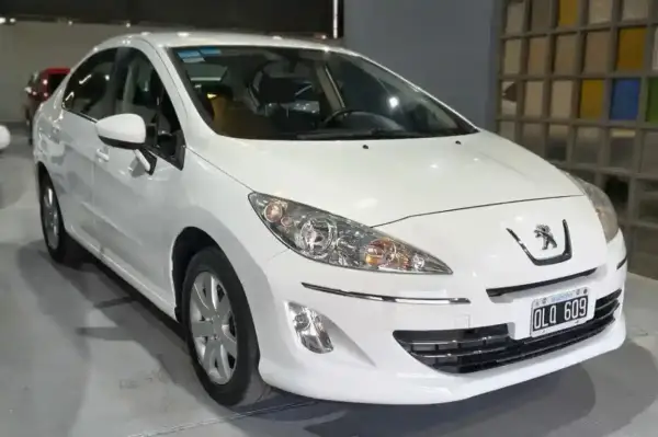 Peugeot 408  2015 - foto 1