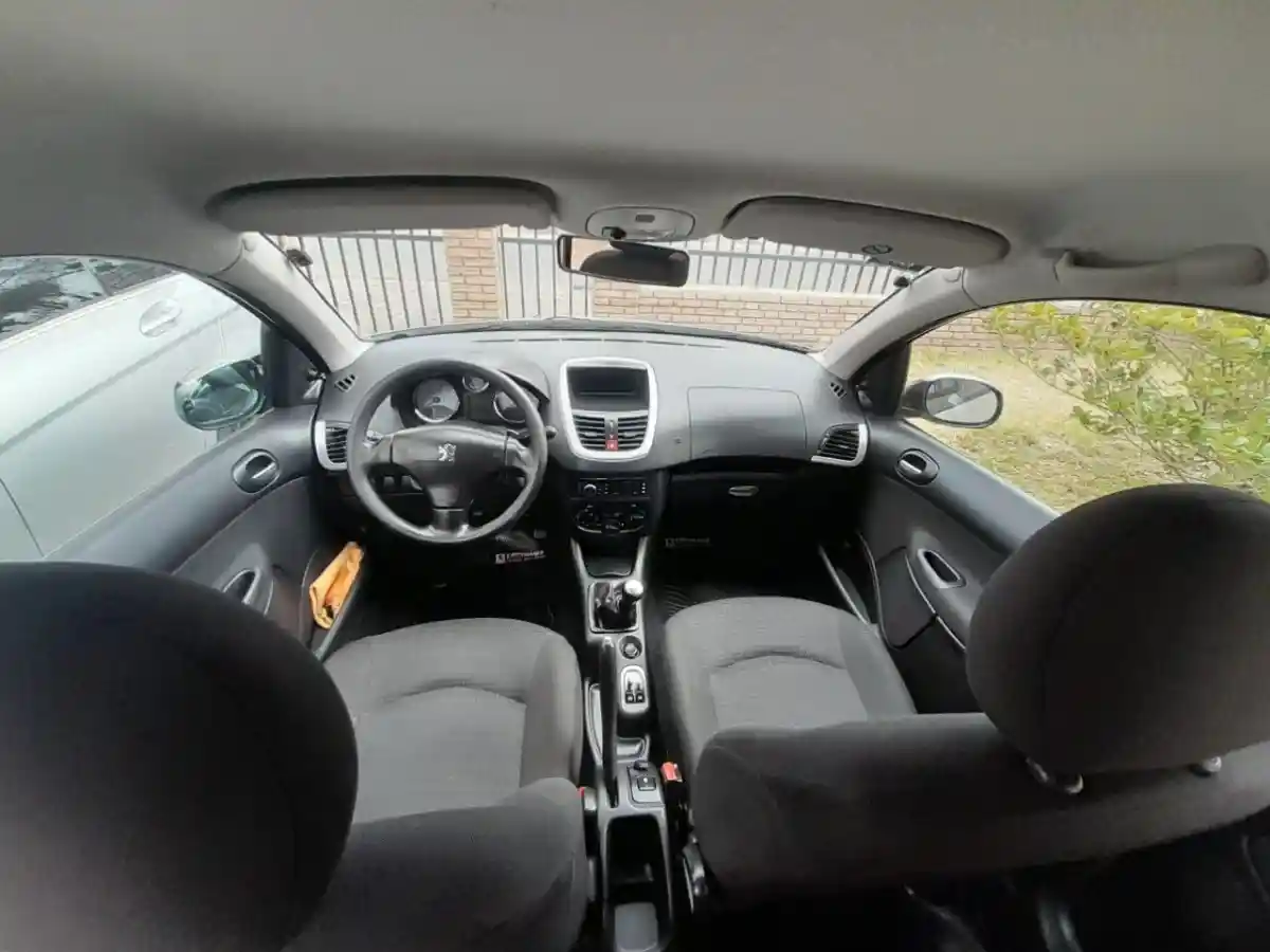 Peugeot 207  2013 - foto 3