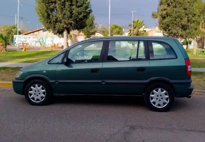 Chevrolet Zafira  2003 - foto 2