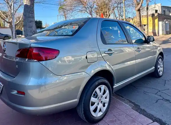 Fiat Siena  2016 - foto 4