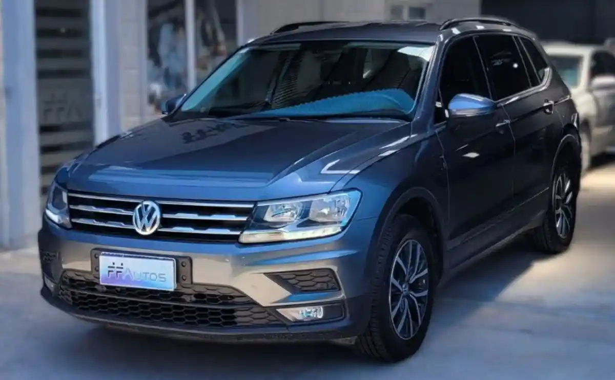 Volkswagen Tiguan 2021 - foto 1