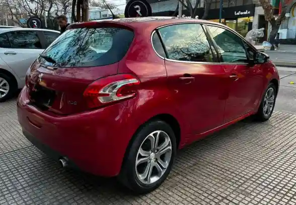 Peugeot 208  2013 - foto 4