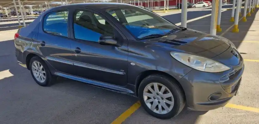 Peugeot 207  2011 - foto 1