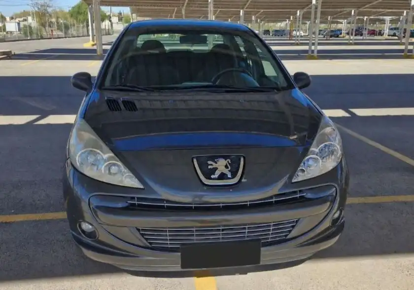 Peugeot 207  2011 - foto 2
