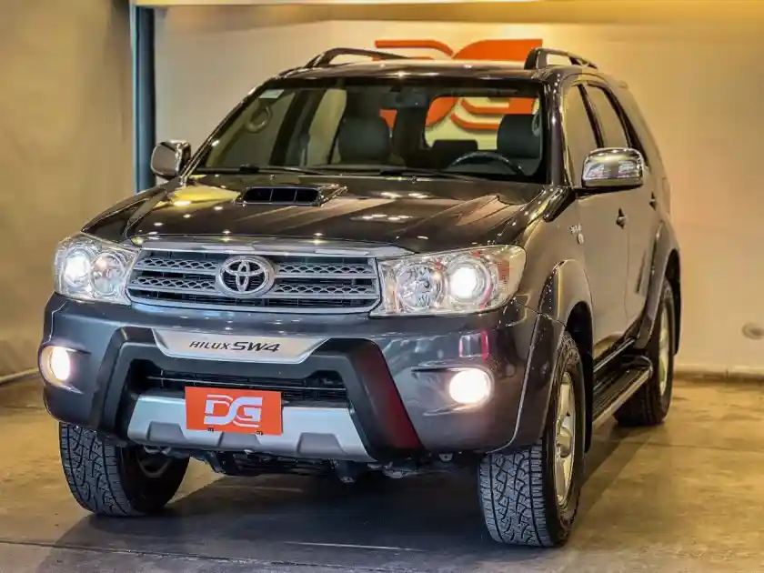 Toyota Hilux Sw4  2011 - foto 2