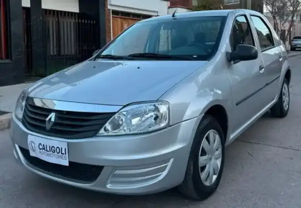 Renault Logan  2012 - foto 1