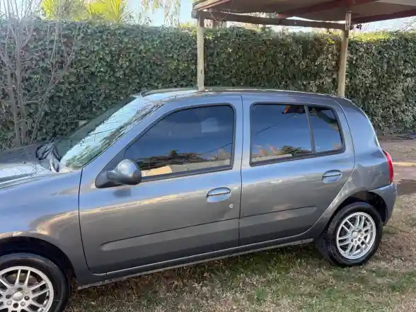 Renault Clio  2015 - foto 3
