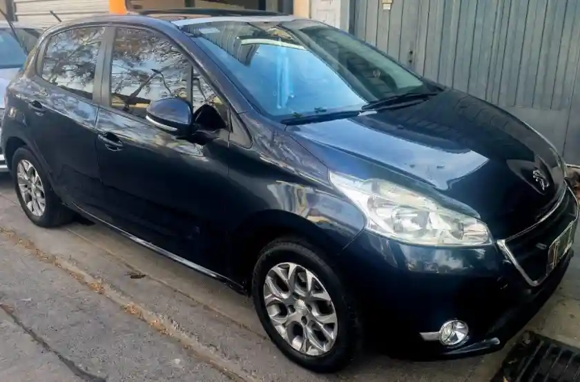Peugeot 208  2015 - foto 2