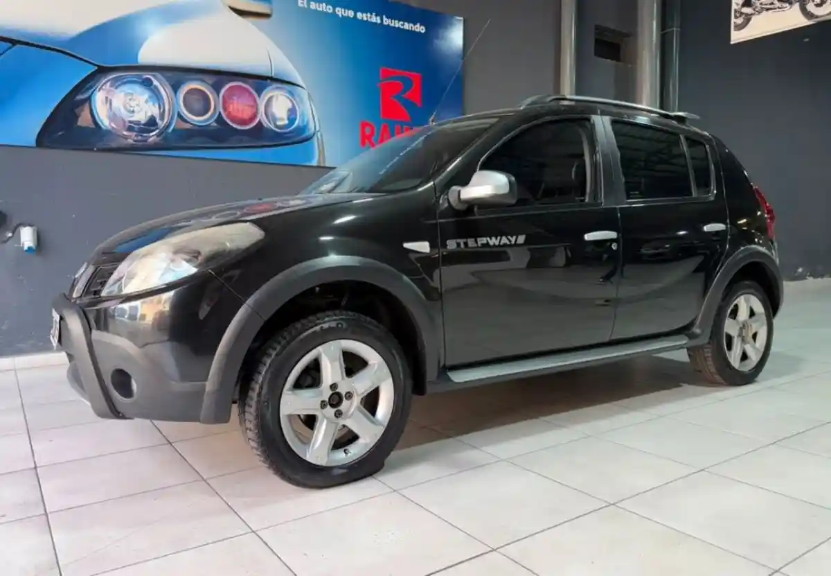 Renault Sandero 2011 - foto 1