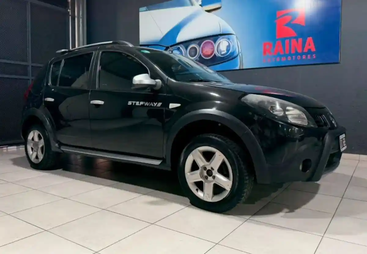 Renault Sandero  2011 - foto 2