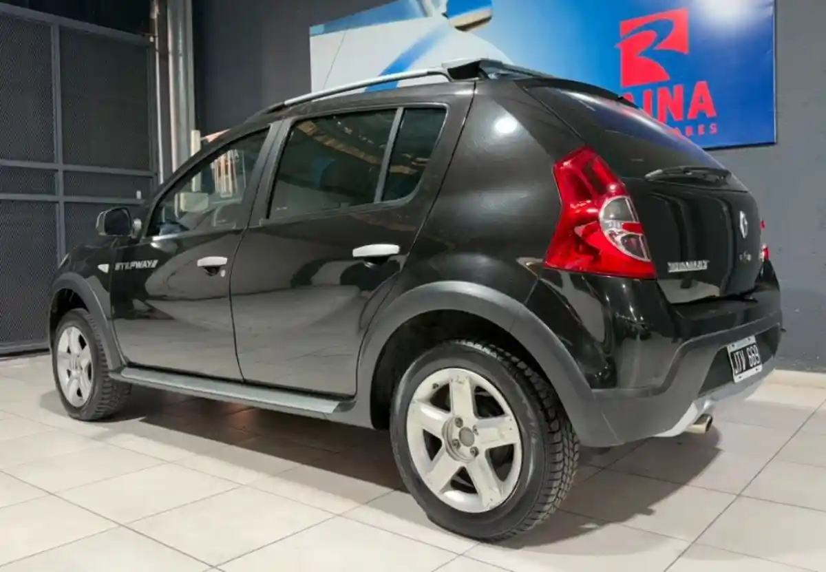 Renault Sandero  2011 - foto 4