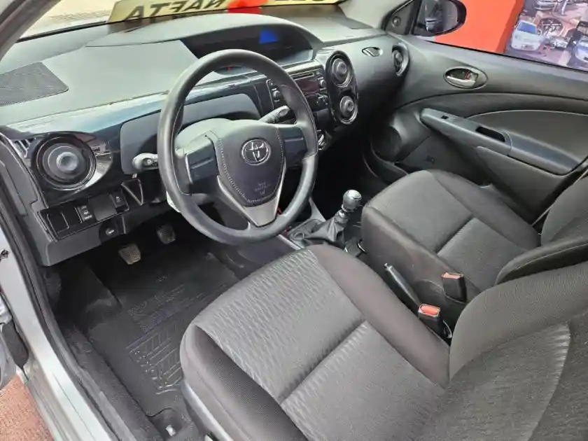 Toyota Etios  2023 - foto 5