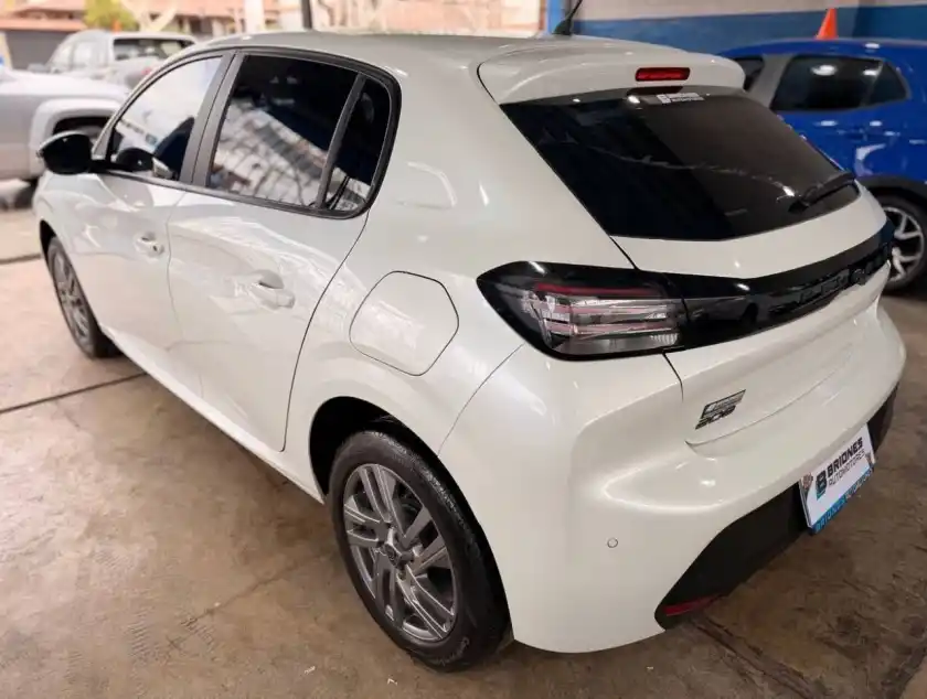 Peugeot 208  2024 - foto 4