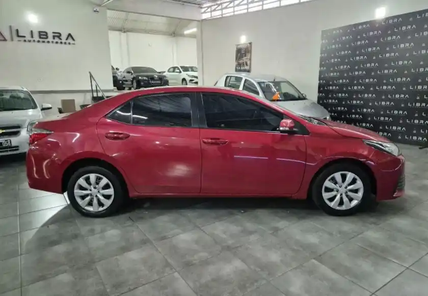 Toyota Corolla  2018 - foto 5