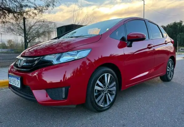 Honda Fit 2018 - foto 1