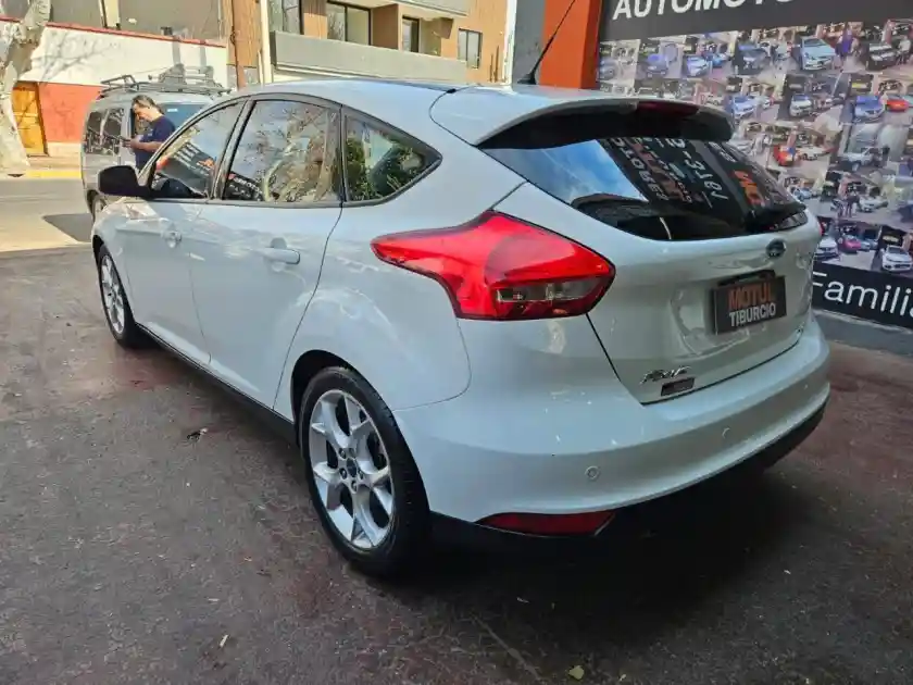 Ford Focus  2015 - foto 3