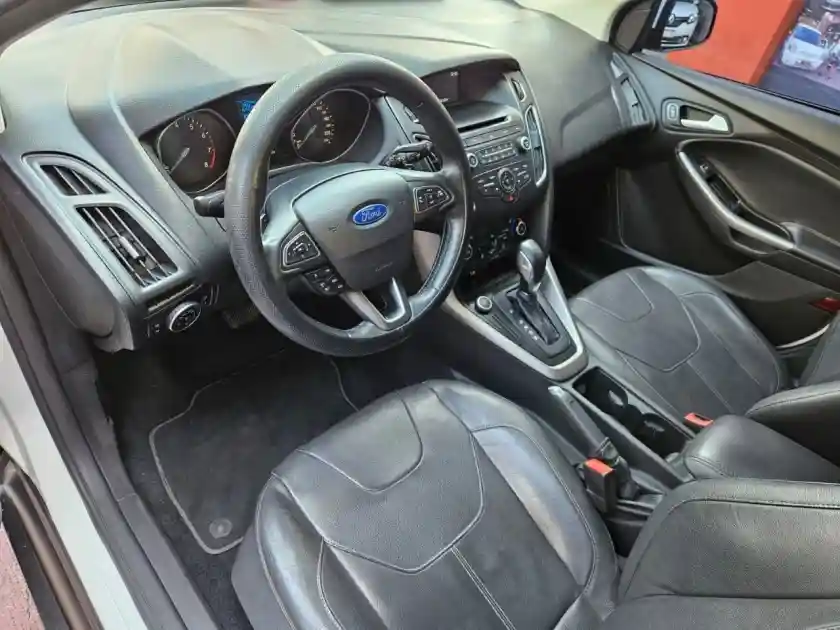 Ford Focus  2015 - foto 5