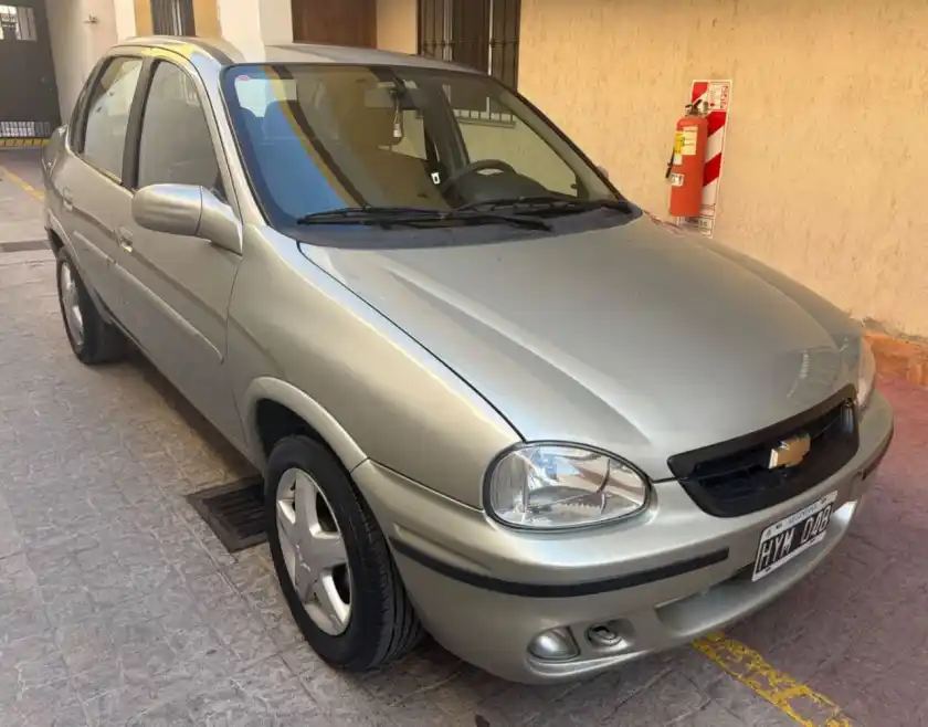 Chevrolet Corsa  2009 - foto 2