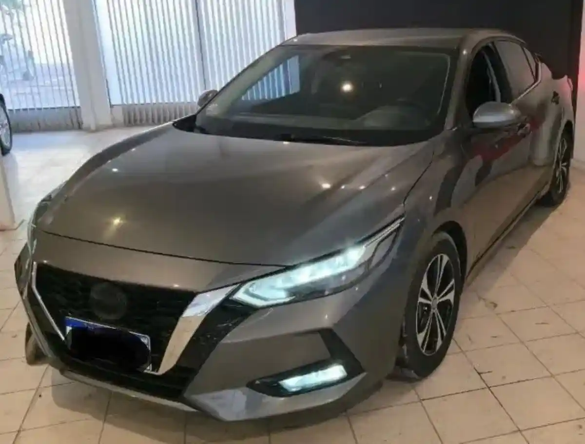 Nissan Sentra  2022 - foto 1