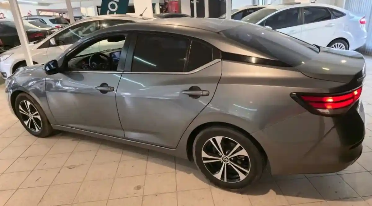 Nissan Sentra  2022 - foto 4