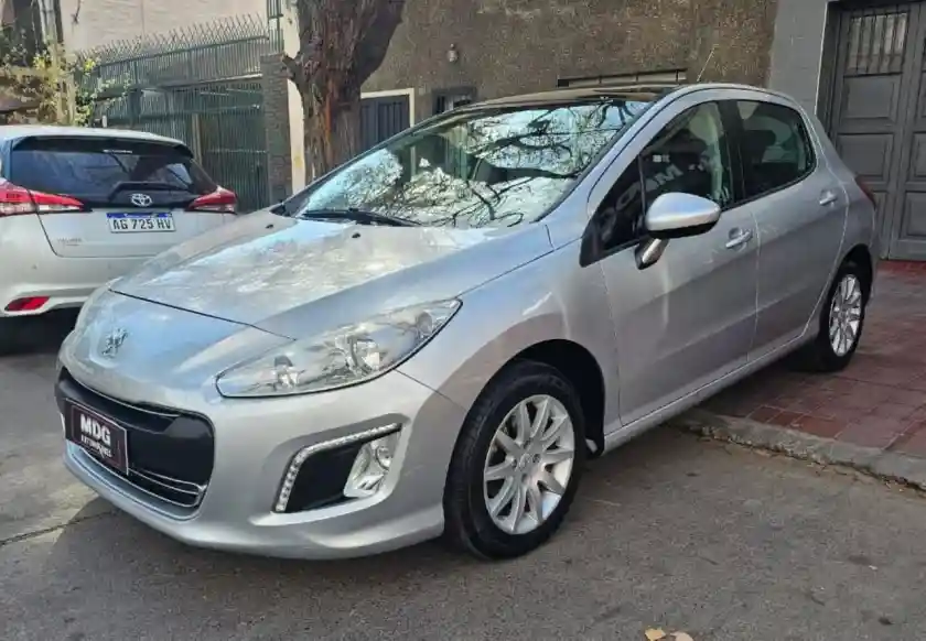 Peugeot 308  2014 - foto 1