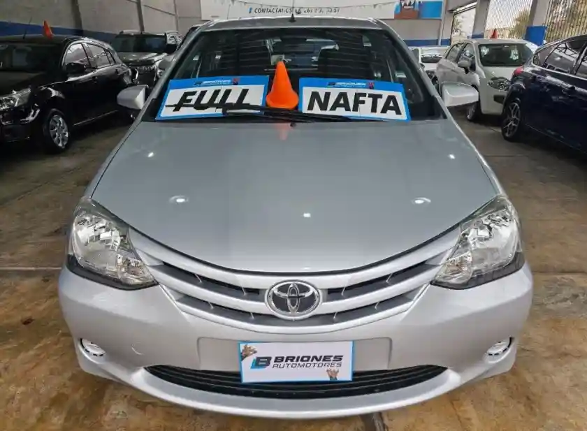 Toyota Etios  2015 - foto 2