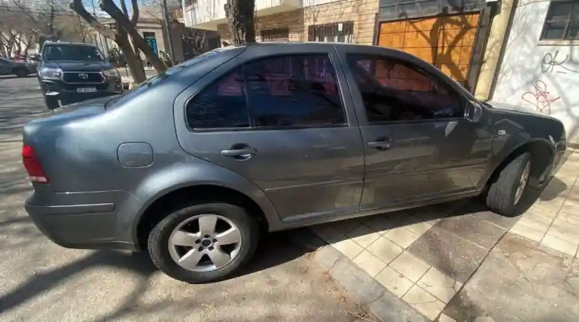 Volkswagen Bora  2011 - foto 4