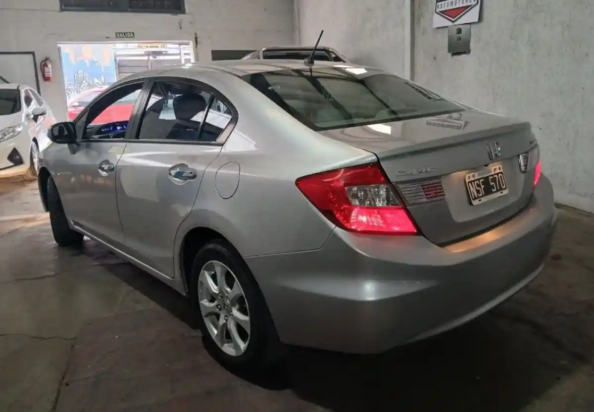 Honda Civic  2014 - foto 3