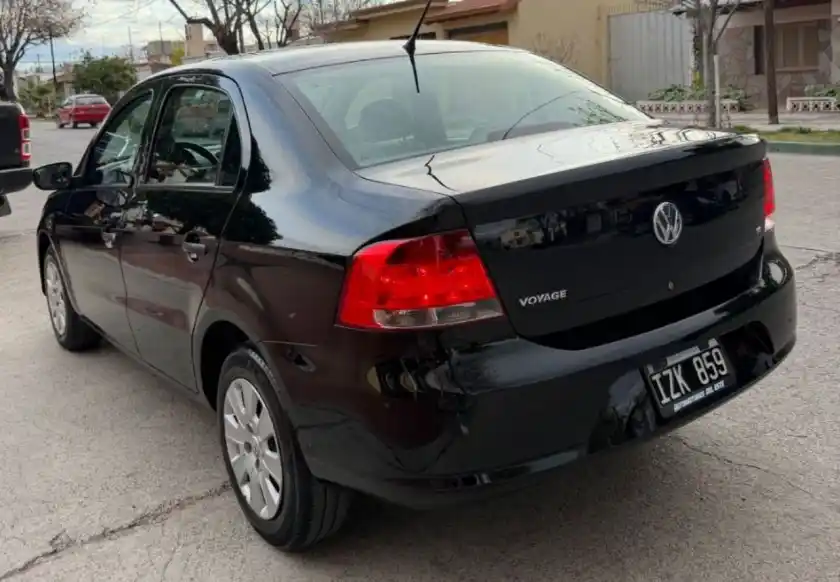 Volkswagen Voyage  2010 - foto 4