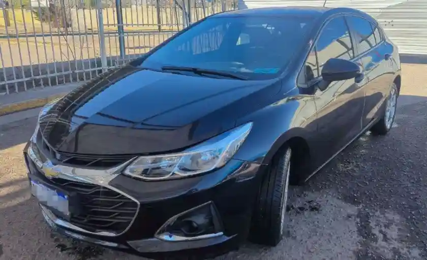 Chevrolet Cruze 2022 - foto 1