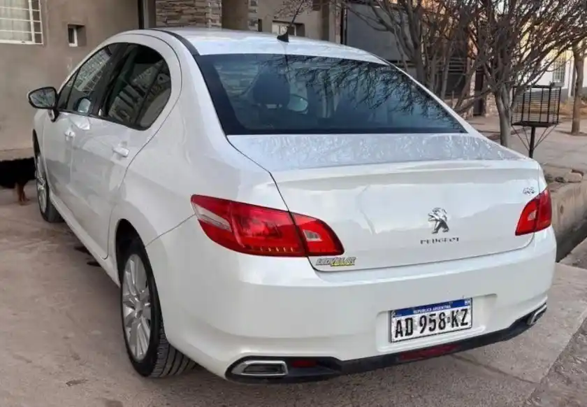 Peugeot 408  2019 - foto 3