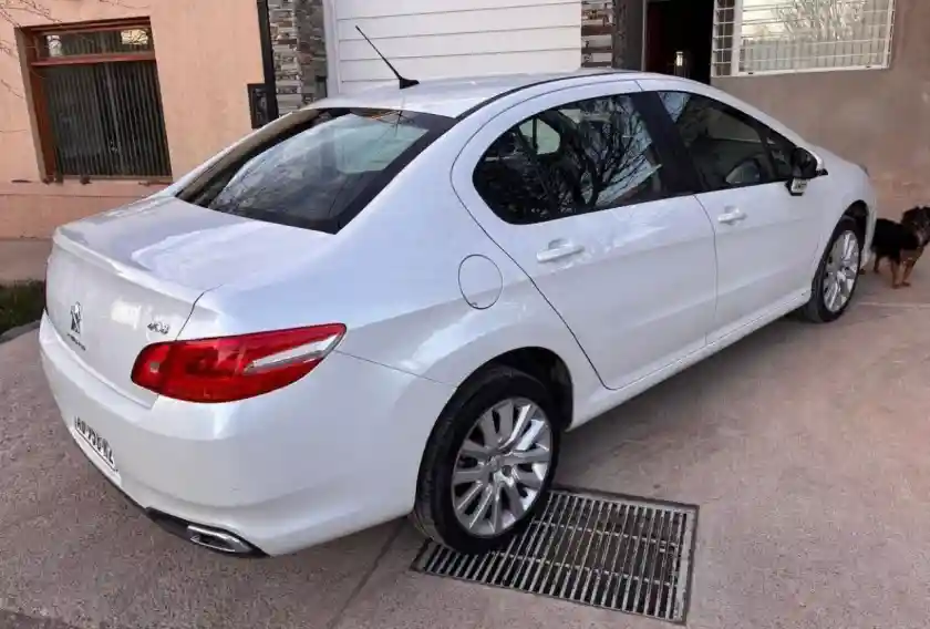 Peugeot 408  2019 - foto 4