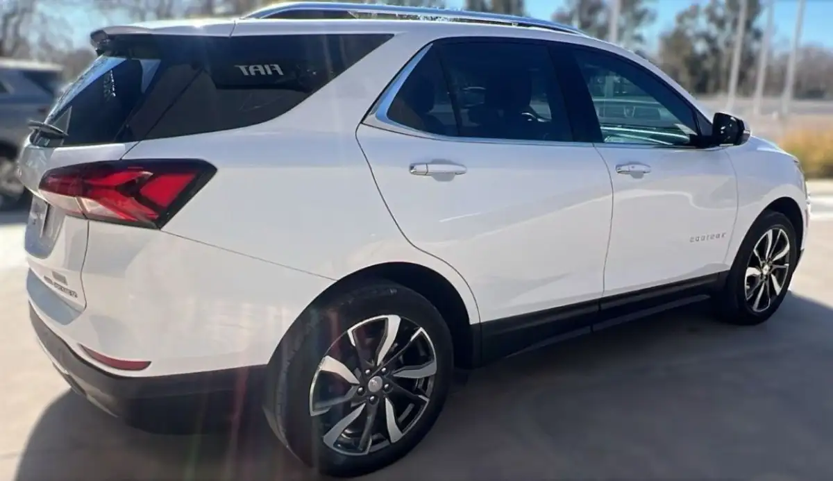 Chevrolet Equinox  2023 - foto 4