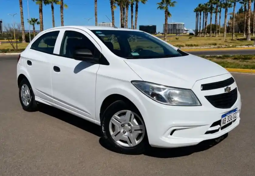 Chevrolet Onix 2017 - foto 1