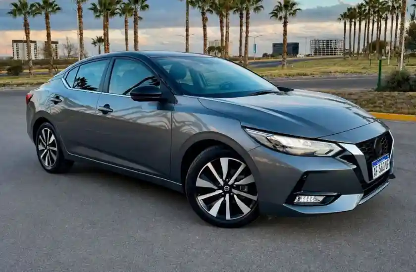 Nissan Sentra  2022 - foto 1