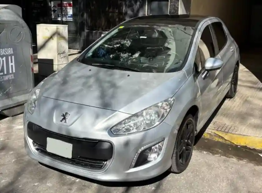 Peugeot 308  2014 - foto 1