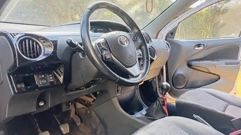 Toyota Etios  2017 - foto 3