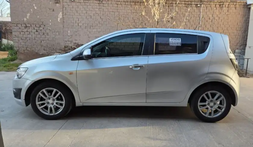 Chevrolet Sonic  2015 - foto 2