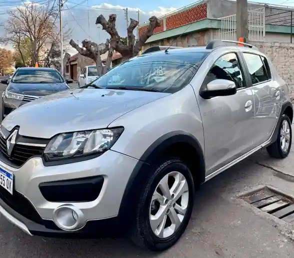 Renault Sandero  2019 - foto 1