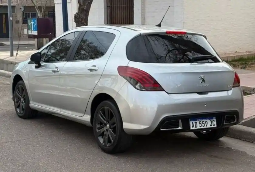 Peugeot 308  2019 - foto 4