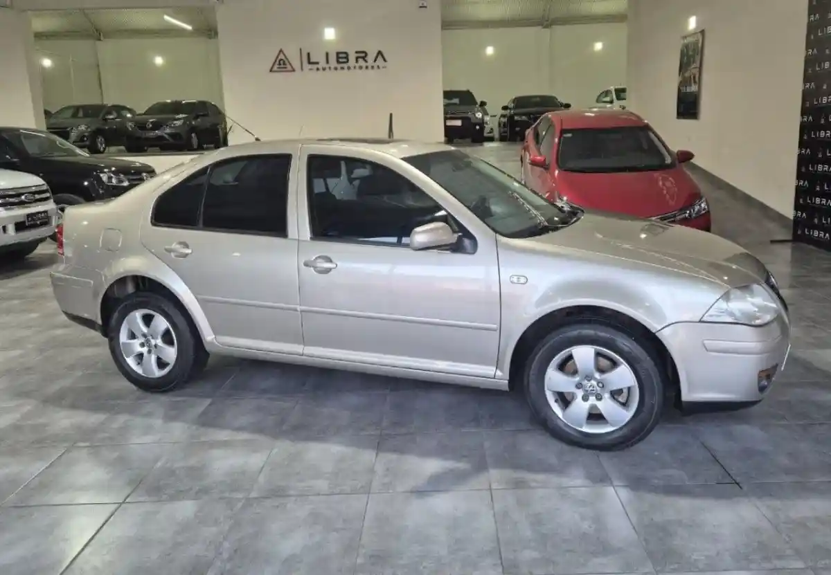 Volkswagen Bora  2009 - foto 4