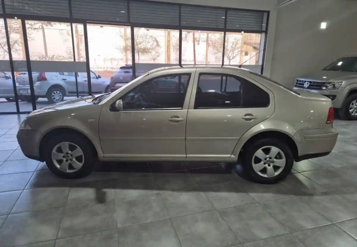 Volkswagen Bora  2009 - foto 5