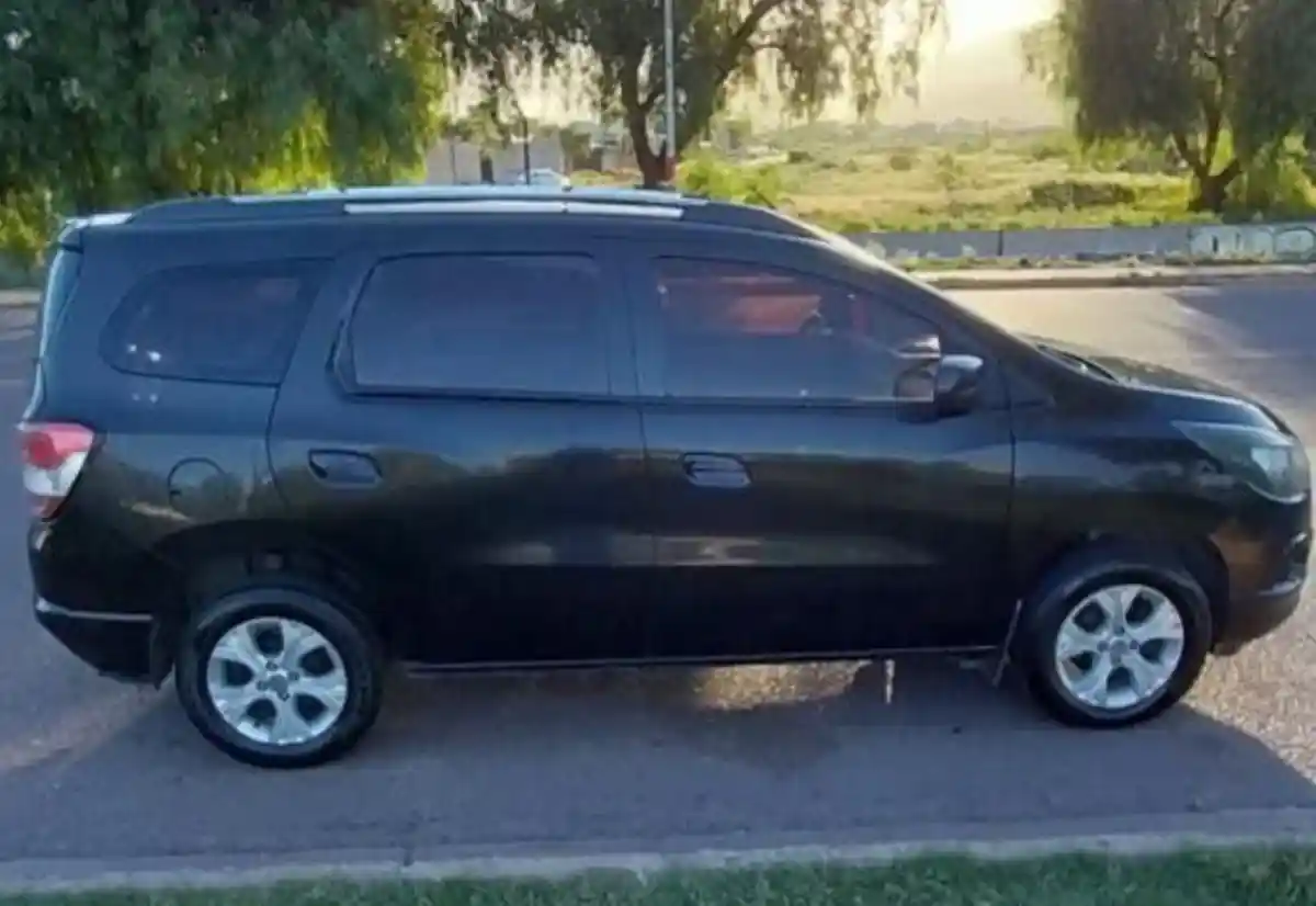 Chevrolet Spin  2015 - foto 3