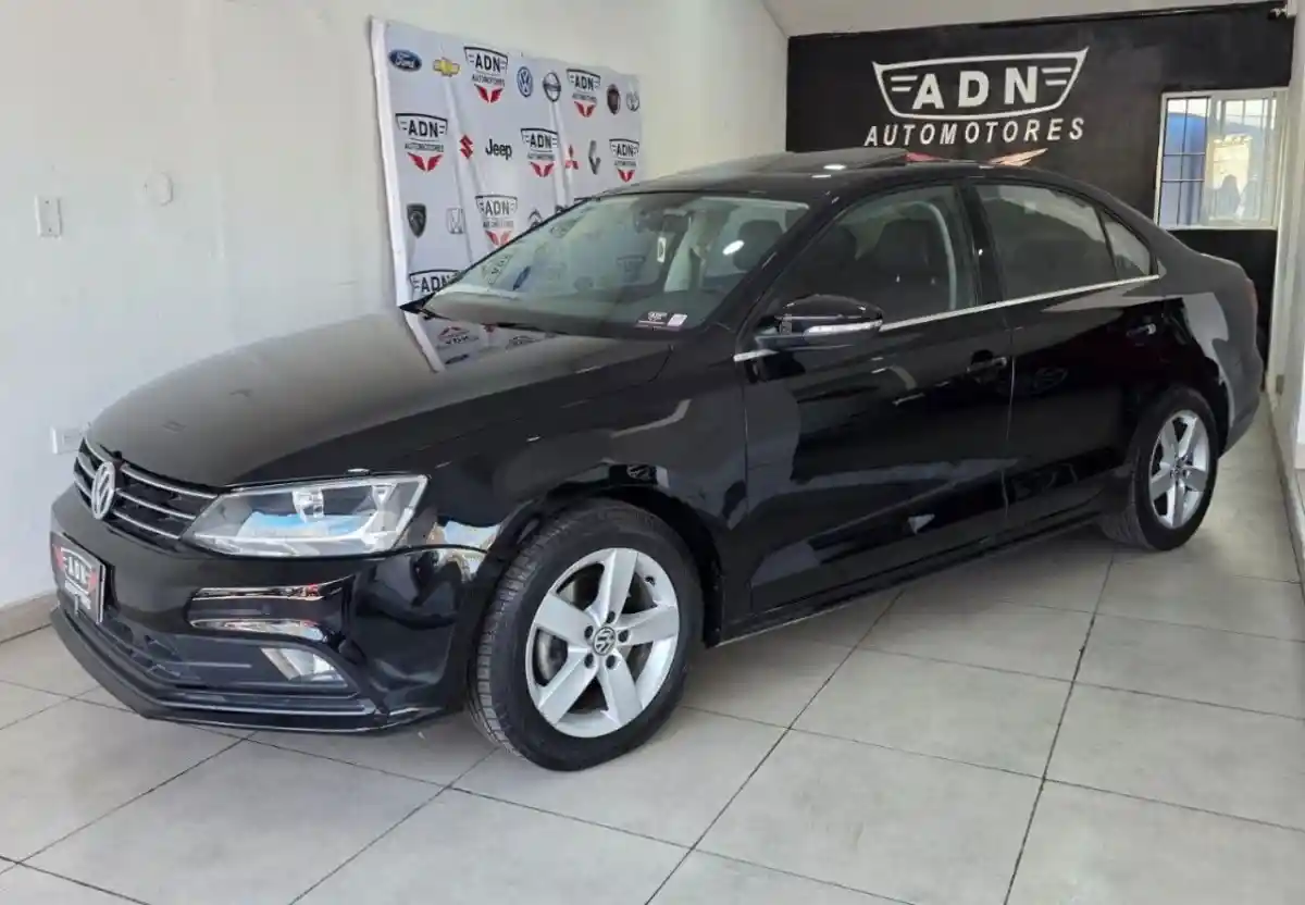 Volkswagen Vento  2016 - foto 1