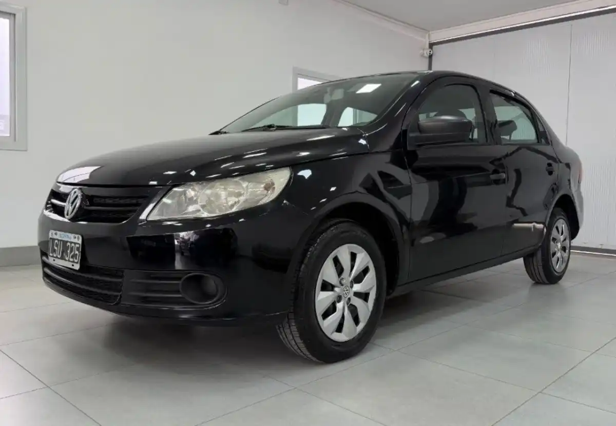 Volkswagen Voyage  2012 - foto 1