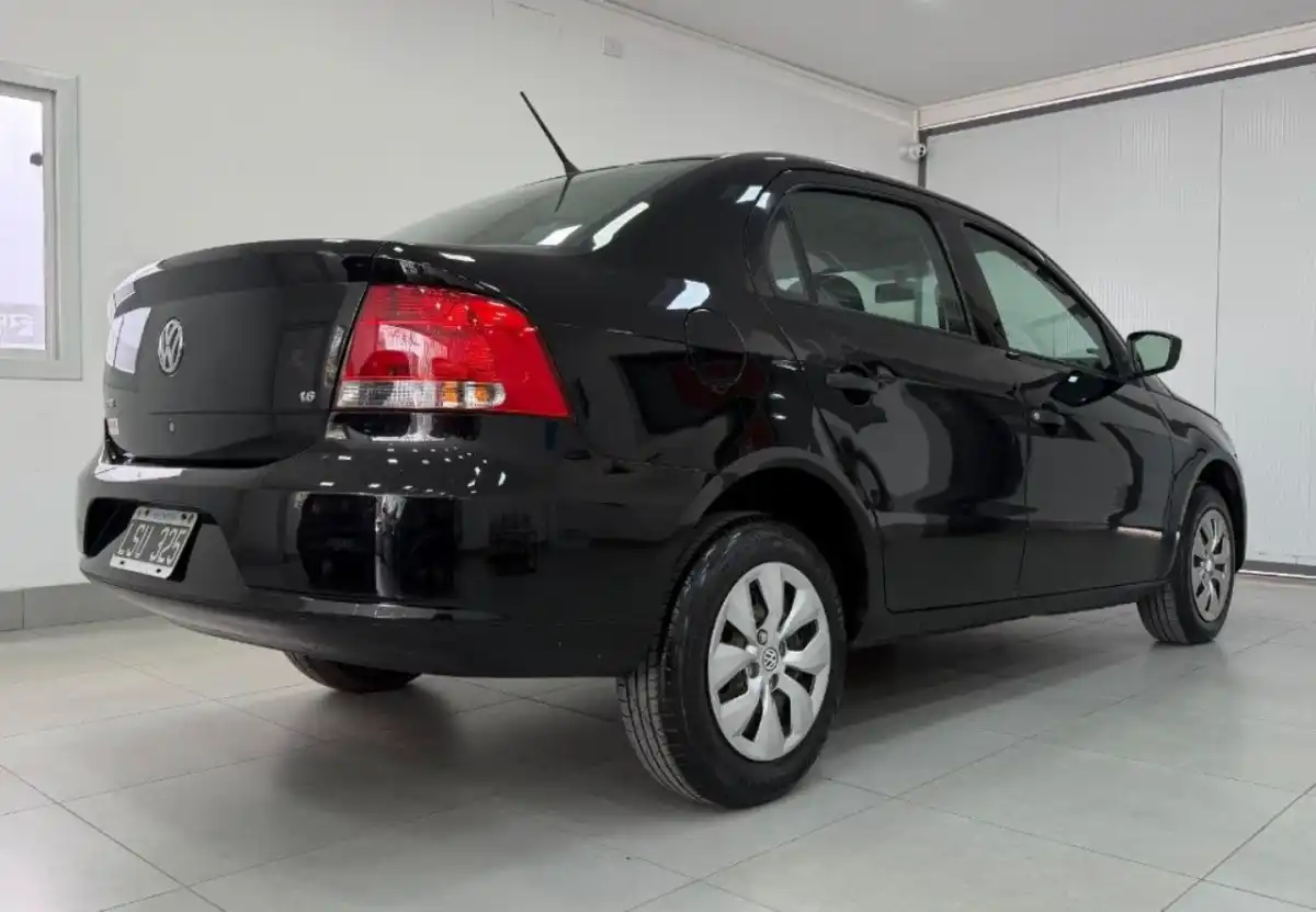 Volkswagen Voyage  2012 - foto 5